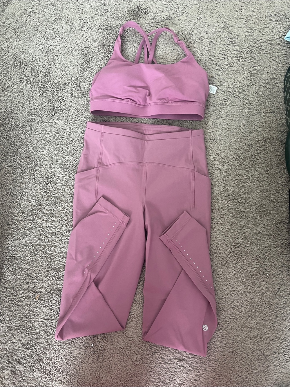 Lululemon Dusty Mauve Set (Pants: 6 // Bra: 8)